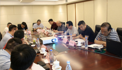 中鐵八局現(xiàn)代物流公司董事長熊渝中蒞臨集團進行業(yè)務(wù)交流