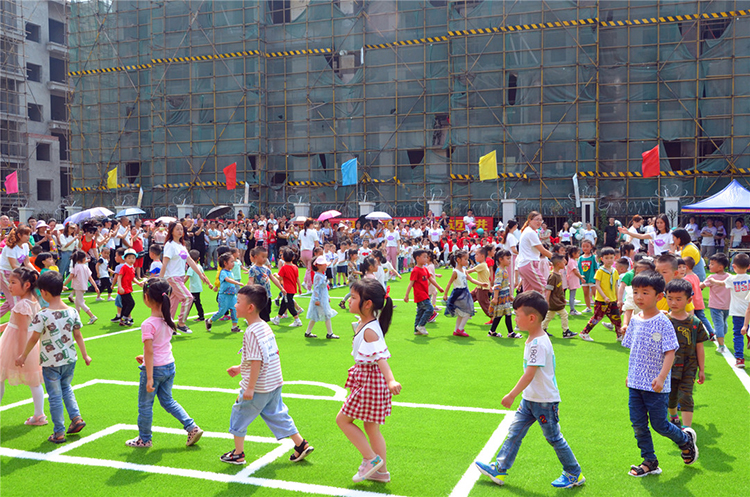 放飛夢想  快樂成長——威遠(yuǎn)縣競力學(xué)校隆重舉行木蘭苑幼兒園開園典禮(圖9)