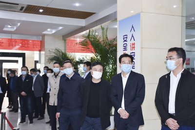 內(nèi)江市市中區(qū)黨政代表團(tuán)赴川威連界基地開展投資促進(jìn)活動(dòng)