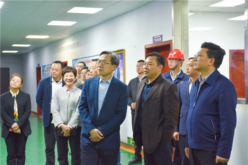 省總工會領(lǐng)導(dǎo)一行到川威連界基地調(diào)研(圖2)