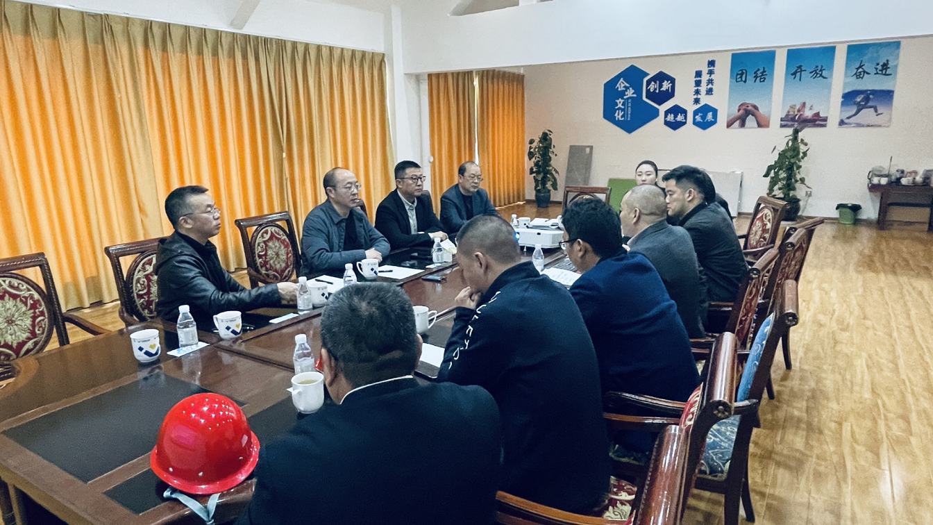 眾欣文旅首席執(zhí)行官李英明一行蒞臨江川項目調(diào)研指導(dǎo)工作(圖3) 眾欣文旅首席執(zhí)行官李英明一行蒞臨江川項目調(diào)研指導(dǎo)工作(圖3)