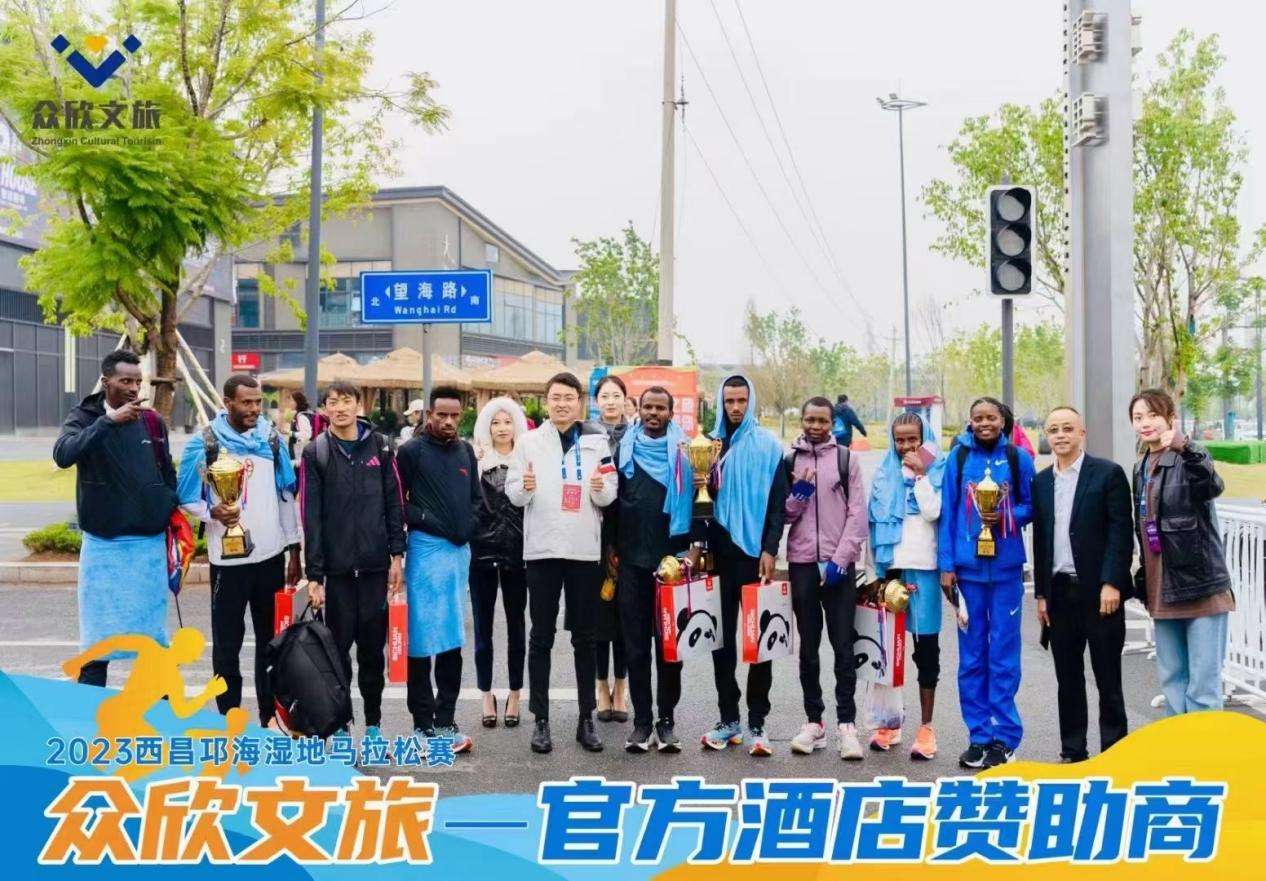彝族年,迎西馬,大石板古村“火出圈”!(圖11) 彝族年,迎西馬,大石板古村“火出圈”!(圖11)