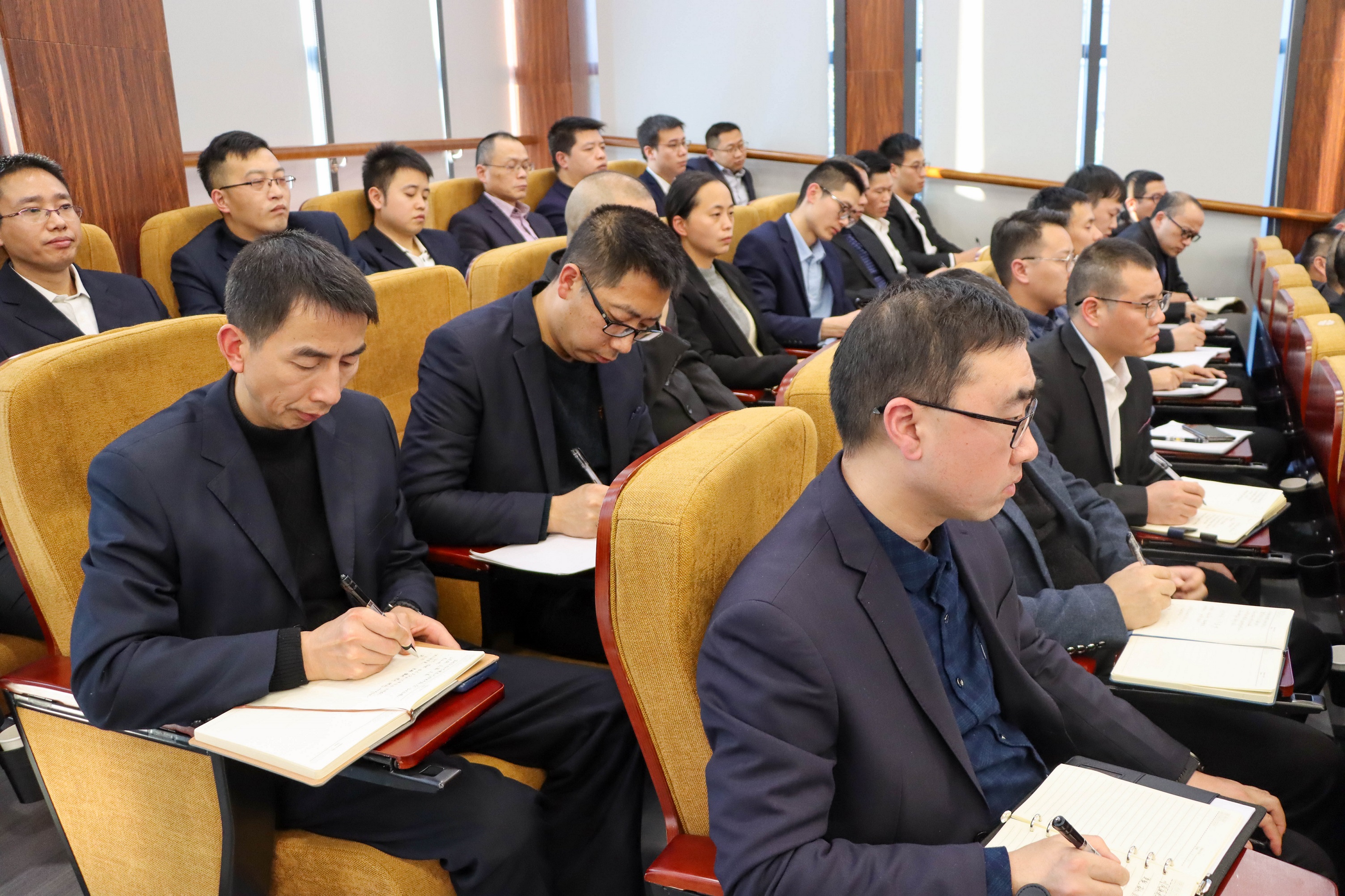 強化文化引領 賦能企業發展——集團公司召開企業文化建設工作推進專題會(圖5) 強化文化引領 賦能企業發展——集團公司召開企業文化建設工作推進專題會(圖5)