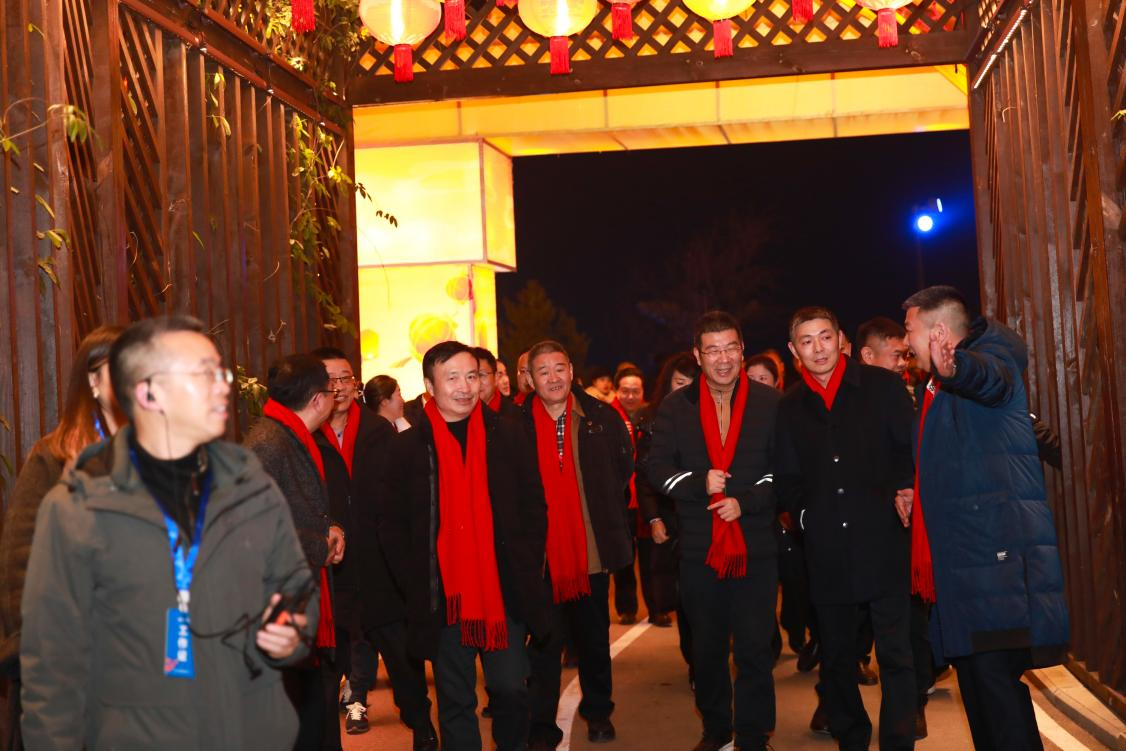 共存共贏 攜手并進(jìn) ——川威集團(tuán)2023客戶聯(lián)誼文藝晚會(huì)(圖4) 共存共贏 攜手并進(jìn) ——川威集團(tuán)2023客戶聯(lián)誼文藝晚會(huì)(圖4)