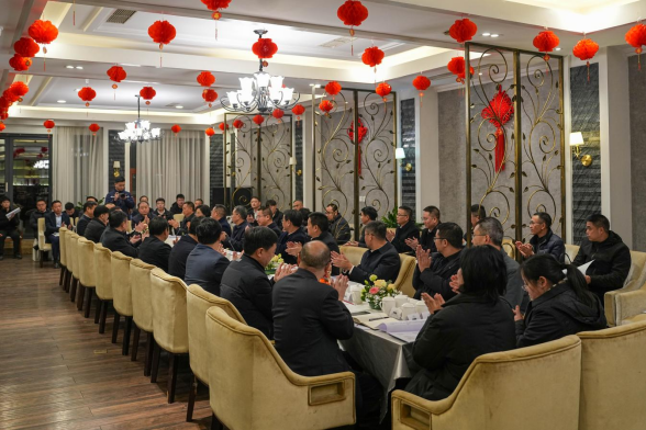 威遠縣人民政府與川威集團召開政企聯席會(圖2) 威遠縣人民政府與川威集團召開政企聯席會(圖2)