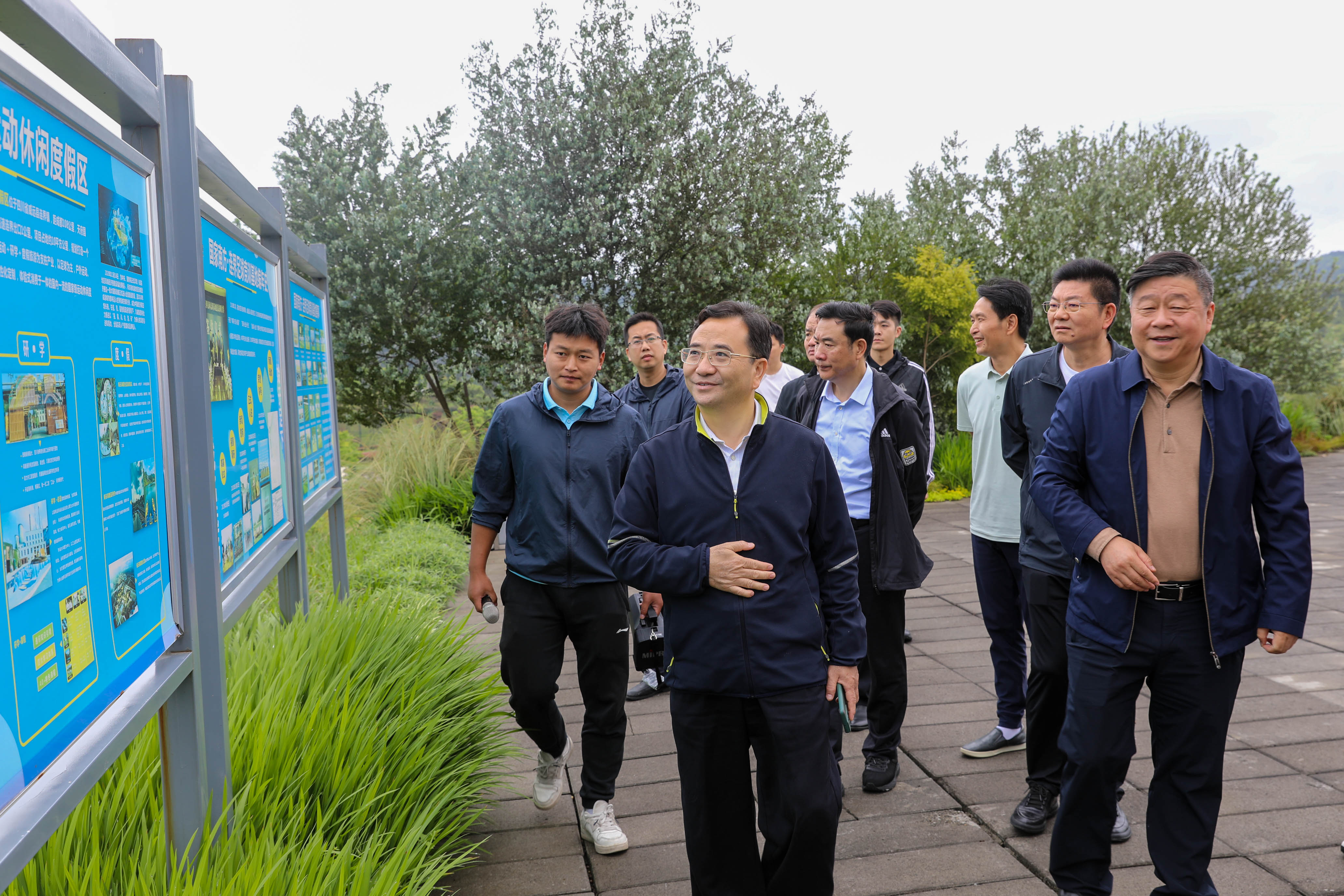 巴中市 內江市政協關心川威轉型發展(圖4) 巴中市 內江市政協關心川威轉型發展(圖4)