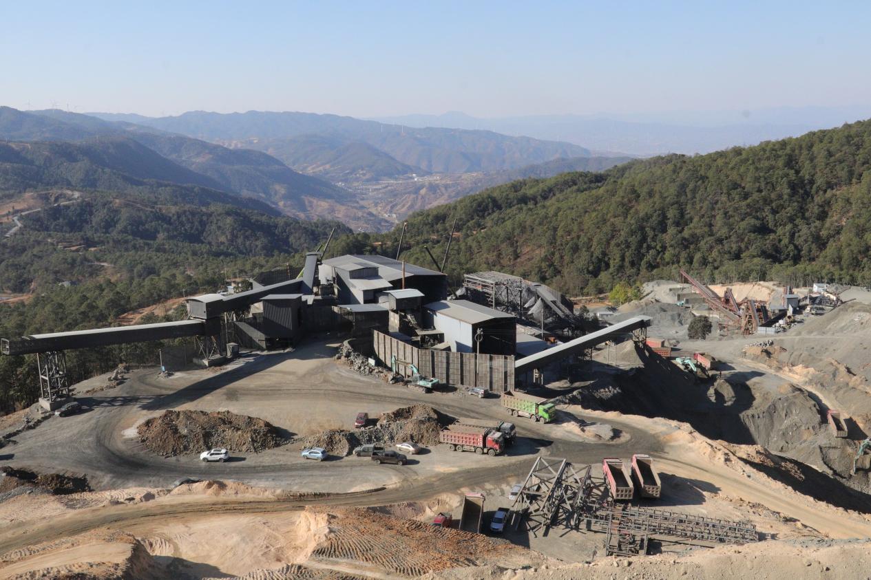破舊立新,搬出新天地 ——礦業總公司秀水河一段破碎及球磨搬遷項目紀實(圖4) 破舊立新,搬出新天地 ——礦業總公司秀水河一段破碎及球磨搬遷項目紀實(圖4)