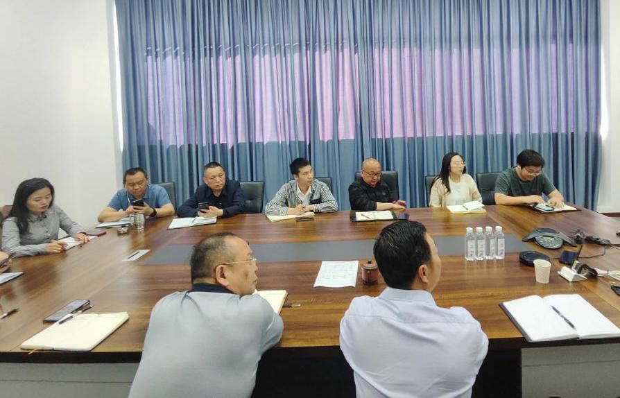 礦業總公司技術中心舉辦破碎與磨礦知識專題培訓(圖3) 礦業總公司技術中心舉辦破碎與磨礦知識專題培訓(圖3)
