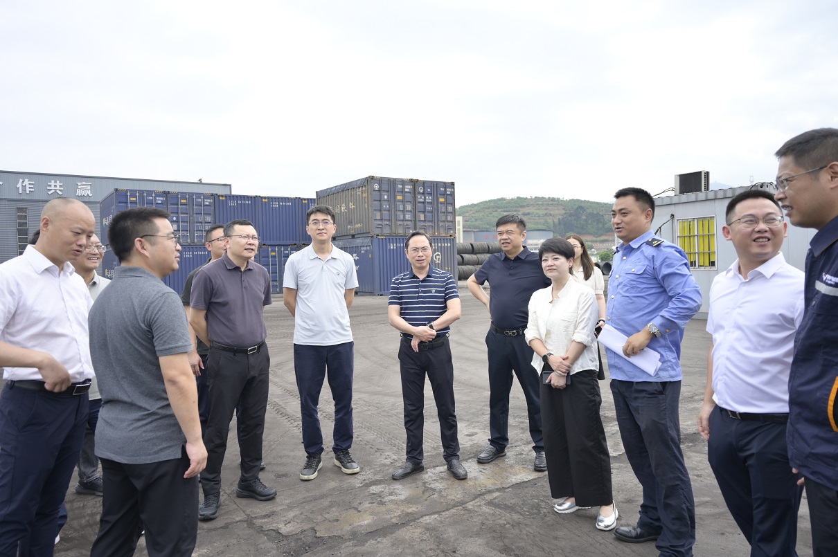 搶抓新機(jī)遇,謀求新合作,匯聚新動(dòng)能——內(nèi)江考察團(tuán)蒞臨通宇物流參觀交流(圖2) 搶抓新機(jī)遇,謀求新合作,匯聚新動(dòng)能——內(nèi)江考察團(tuán)蒞臨通宇物流參觀交流(圖2)