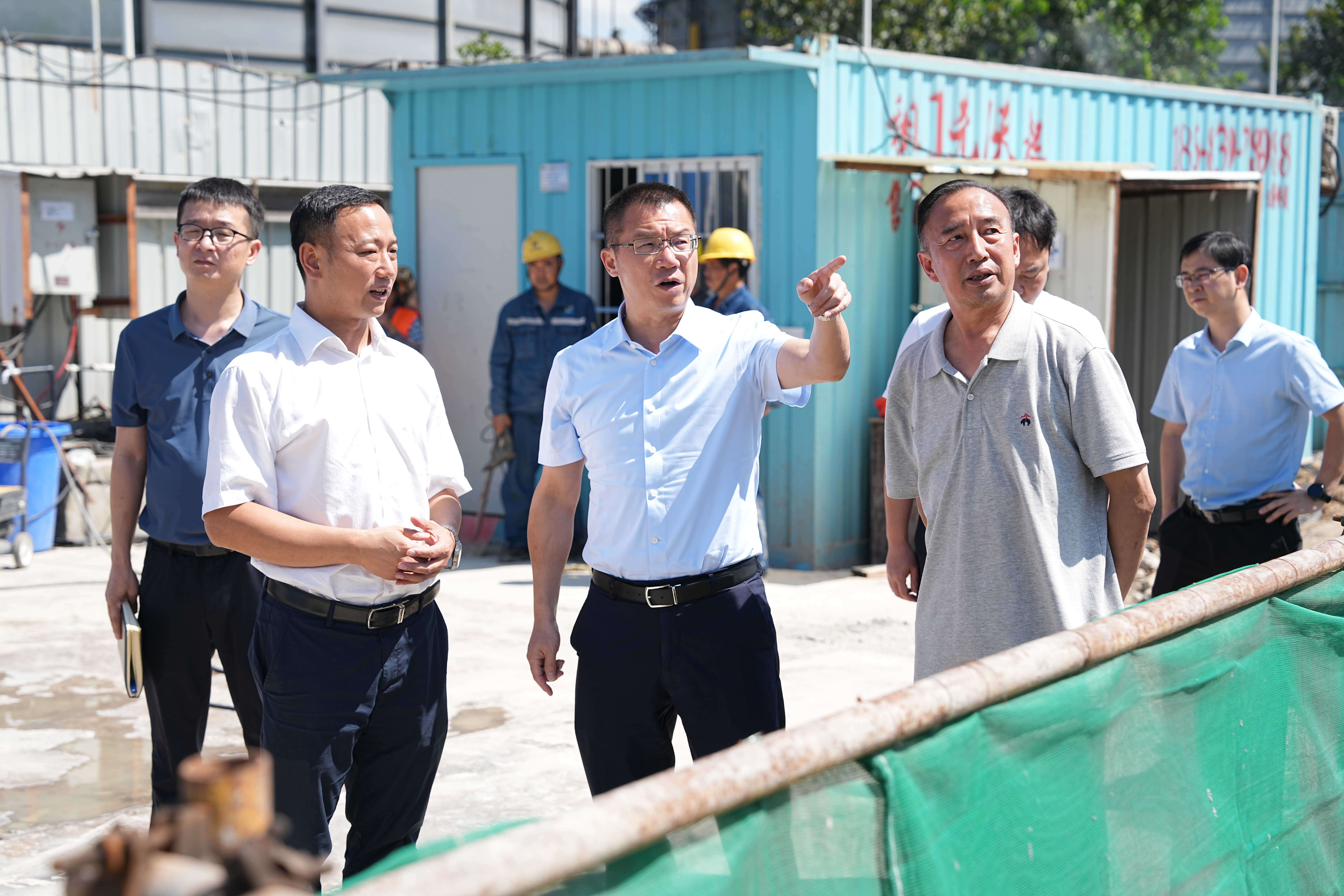 威遠縣委書記蘭徐一行蒞臨川威連界基地考察調研(圖4) 威遠縣委書記蘭徐一行蒞臨川威連界基地考察調研(圖4)