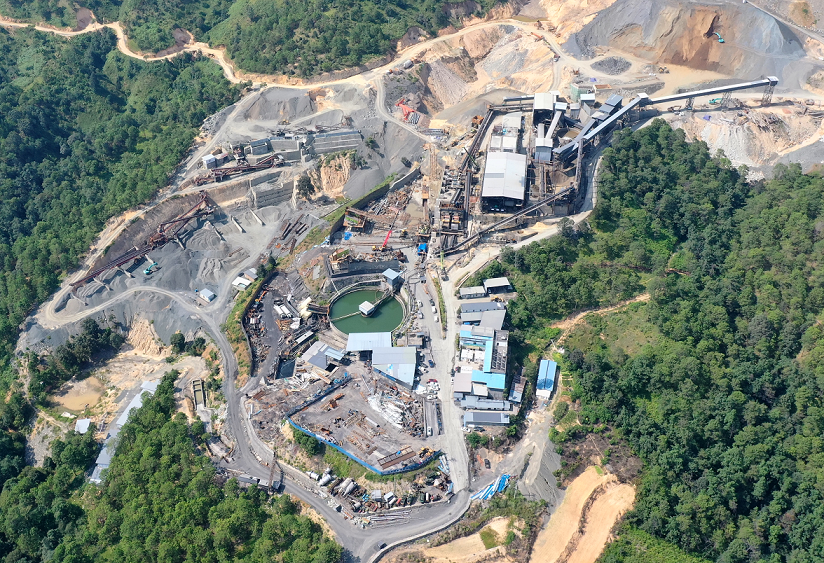 聯鑫礦業秀水河一段破碎與球磨搬遷項目800t/h破碎生產線帶負荷試運轉成功