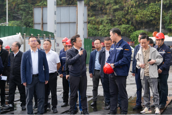 畢勝副市長帶隊到川威關心企業發展