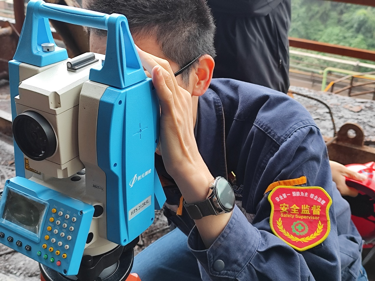 凝心聚力譜新篇 全面復產創佳績——釩鈦科技4#高爐順利點火開爐(圖2) 凝心聚力譜新篇 全面復產創佳績——釩鈦科技4#高爐順利點火開爐(圖2)