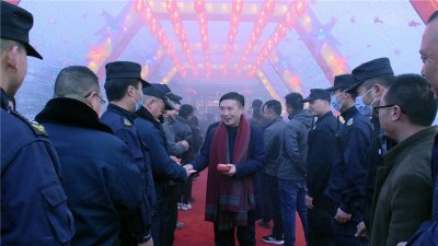 張燈結彩迎新年 齊心協力譜新篇丨集團領導大年初一開展新春慰問活動